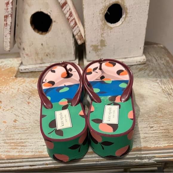 Kate Spade Rio Platform Flip Flop Fruit Pattern Sandals Size 7 - Picture 4 of 9
